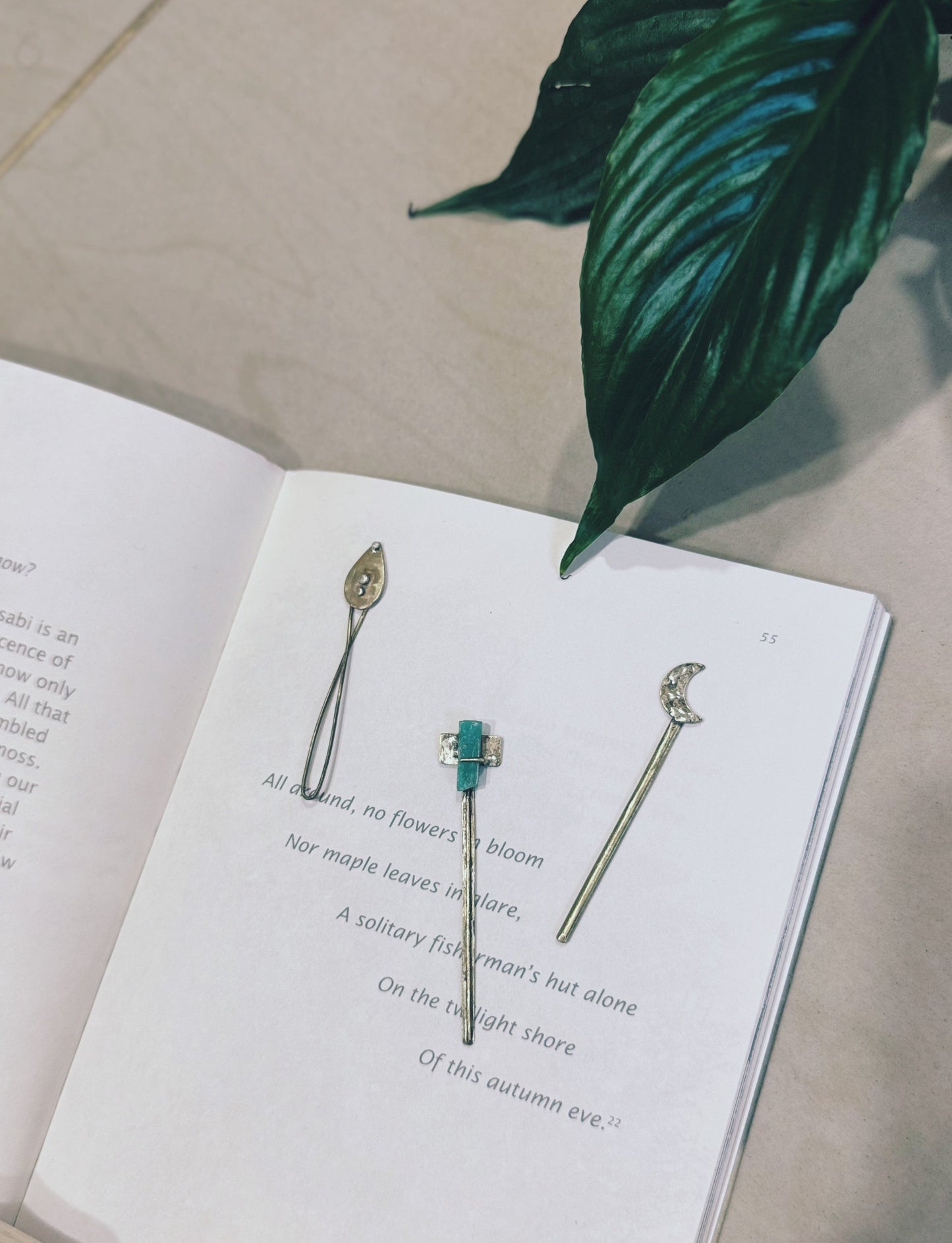 BOOKMARK | Aquamarine