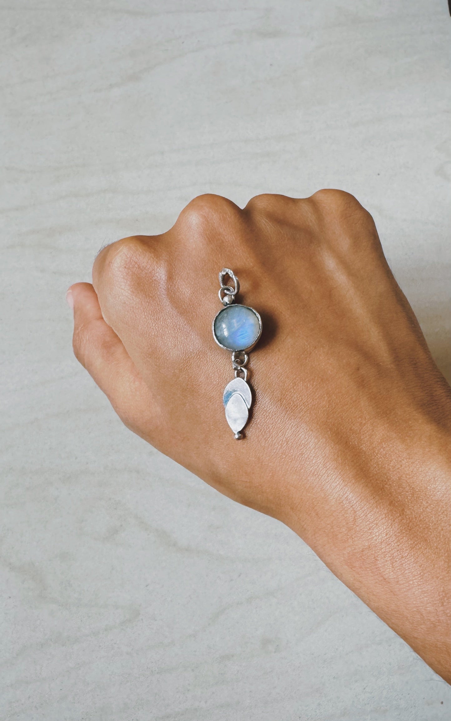 PENDANT | Beam